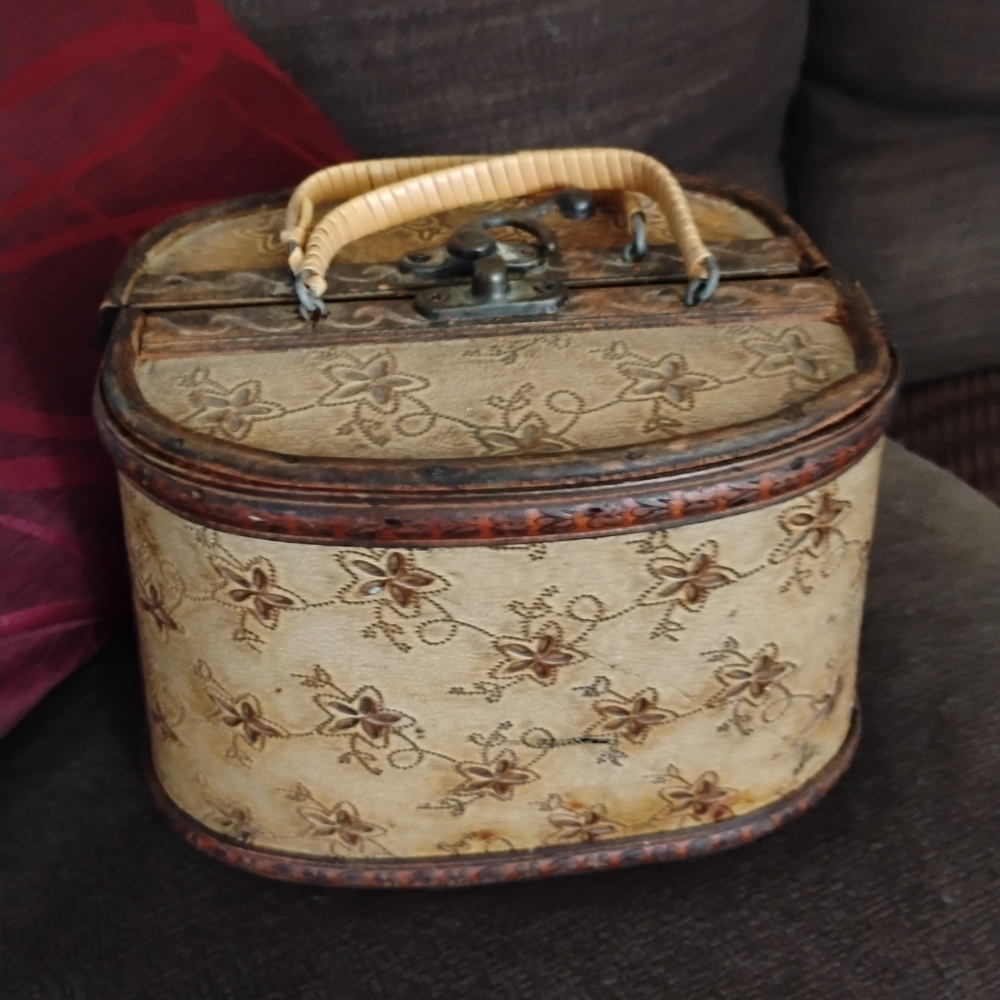 Unique Vintage Floral Embossed Cream Vanity Bag Purse